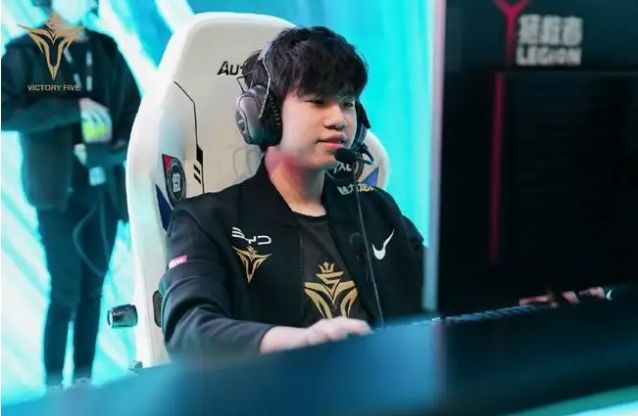 理解和独特 理解和独特