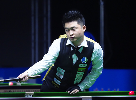 传来欢呼声 传来欢呼声